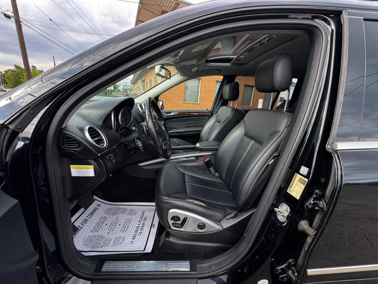 Mercedes-Benz GL-Class 4MATIC 4dr GL 450 2011