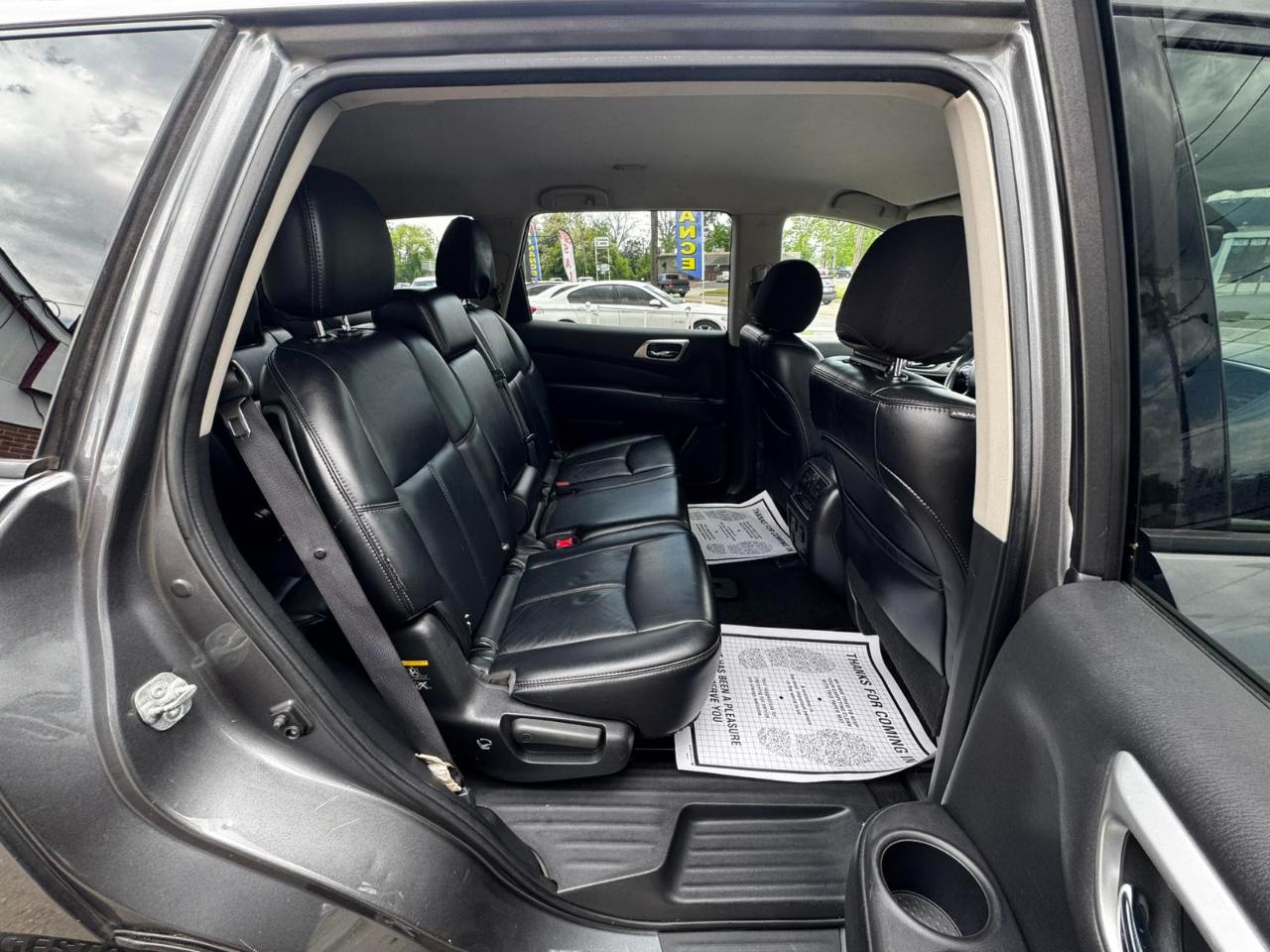 Nissan Pathfinder FWD SL 2018