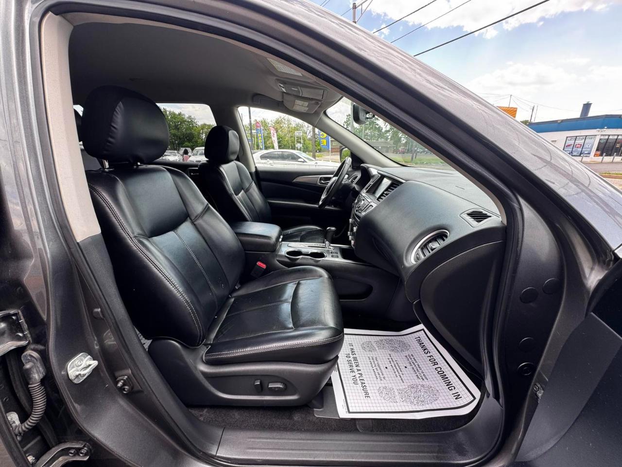 Nissan Pathfinder FWD SL 2018