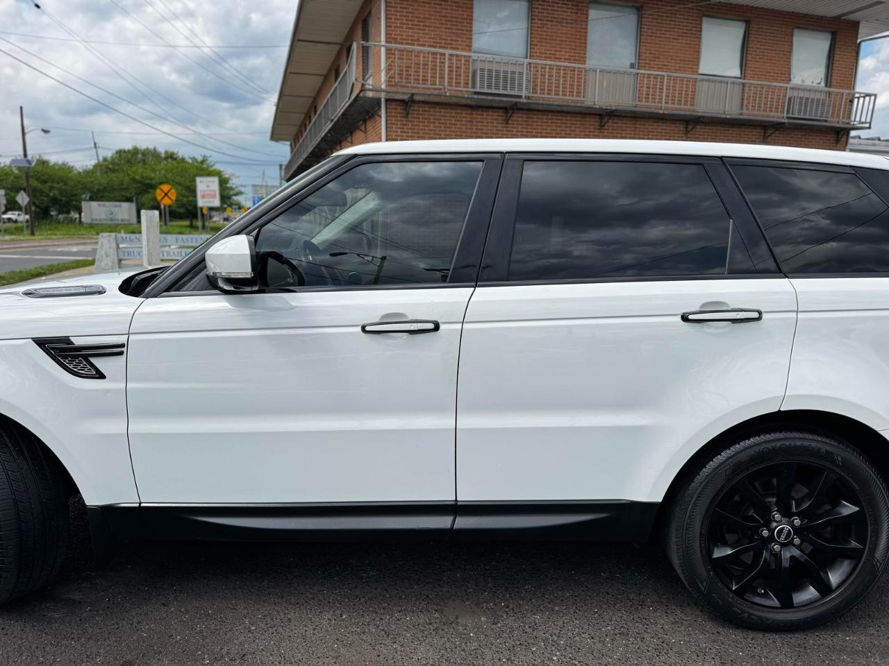 Land Rover Range Rover Sport 4WD 4dr HSE 2015