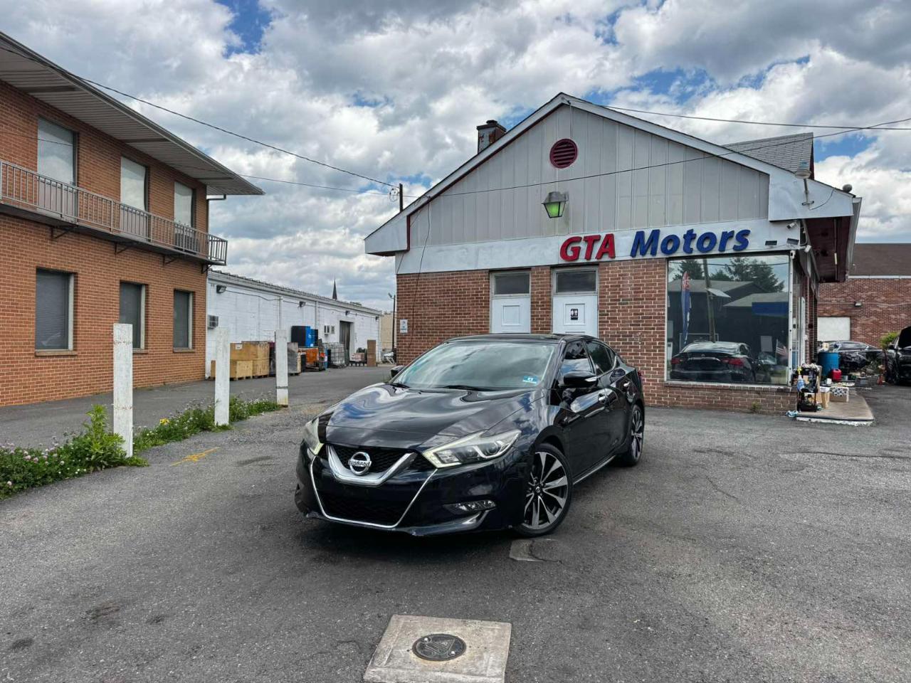 Nissan Maxima 4dr Sdn 3.5 SR 2016