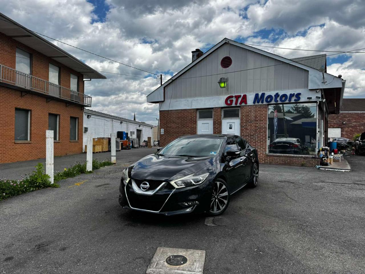 Nissan Maxima 4dr Sdn 3.5 SR 2016