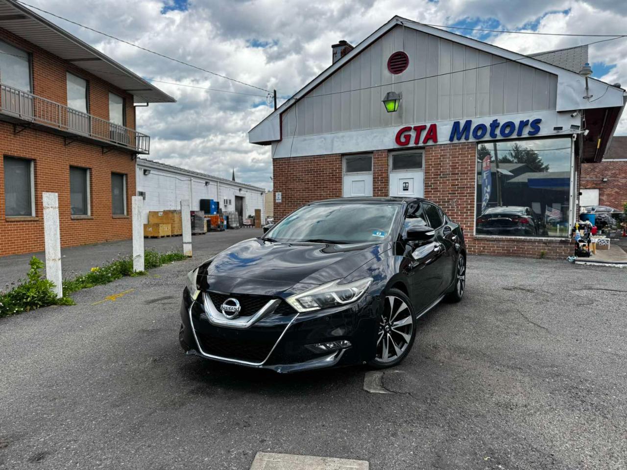 Nissan Maxima 4dr Sdn 3.5 SR 2016