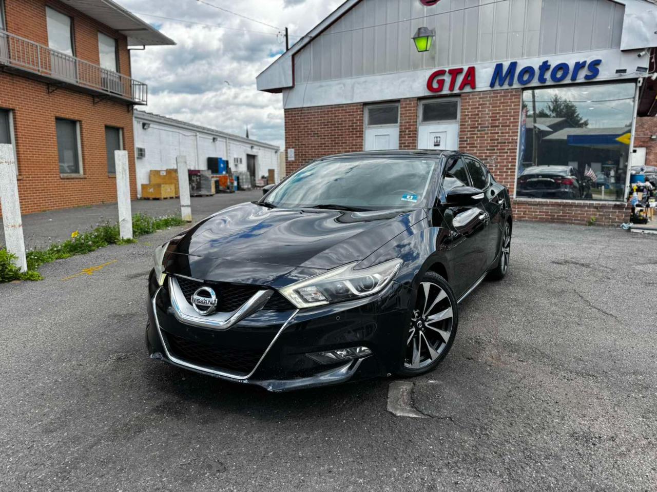 Nissan Maxima 4dr Sdn 3.5 SR 2016