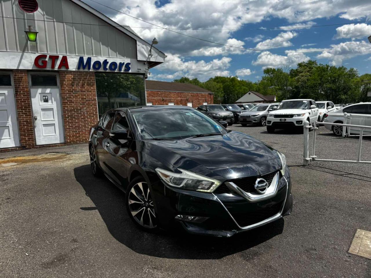 Nissan Maxima 4dr Sdn 3.5 SR 2016