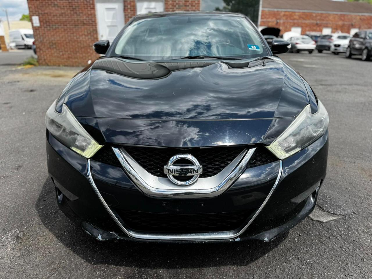 Nissan Maxima 4dr Sdn 3.5 SR 2016