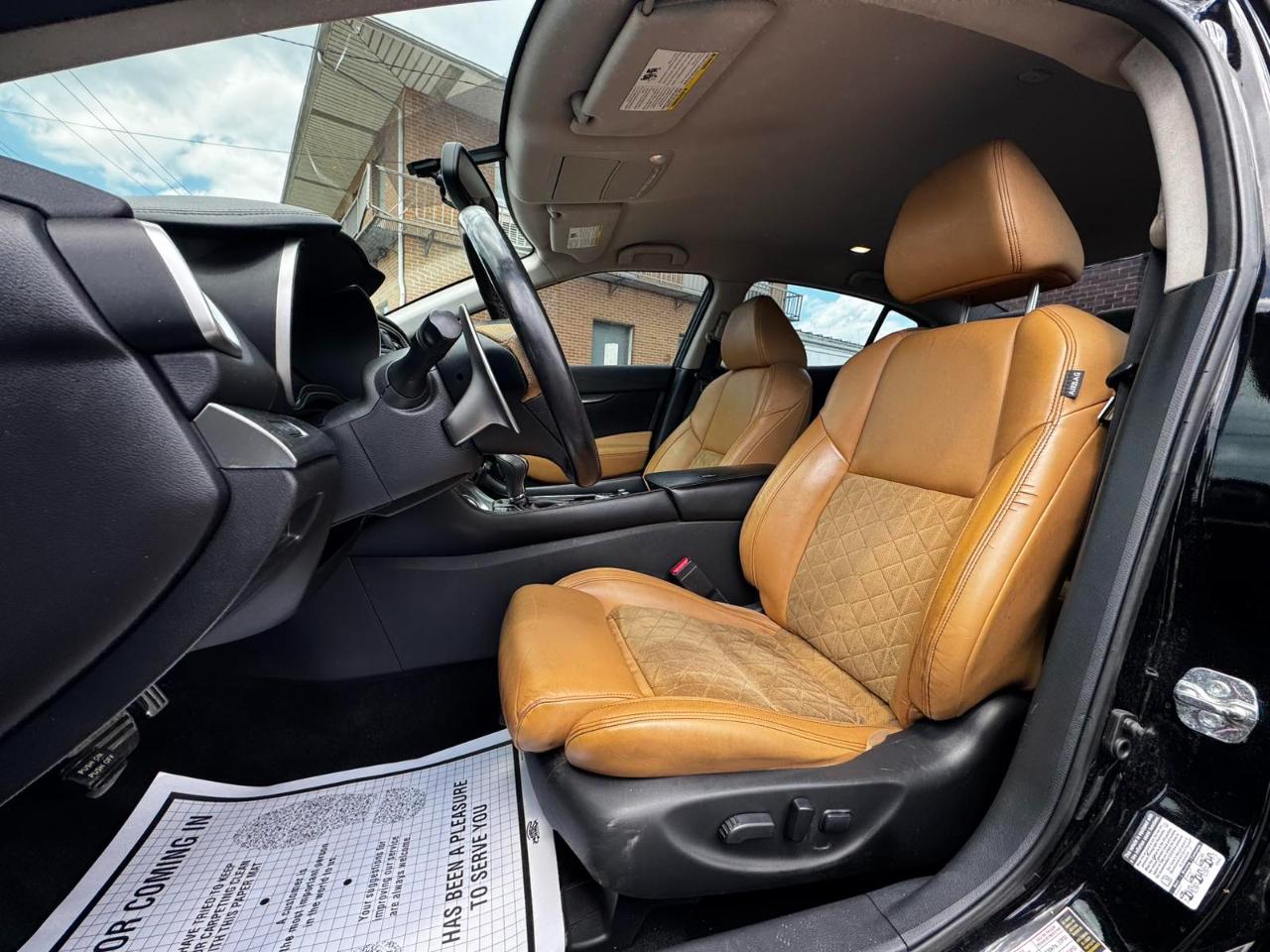 Nissan Maxima 4dr Sdn 3.5 SR 2016