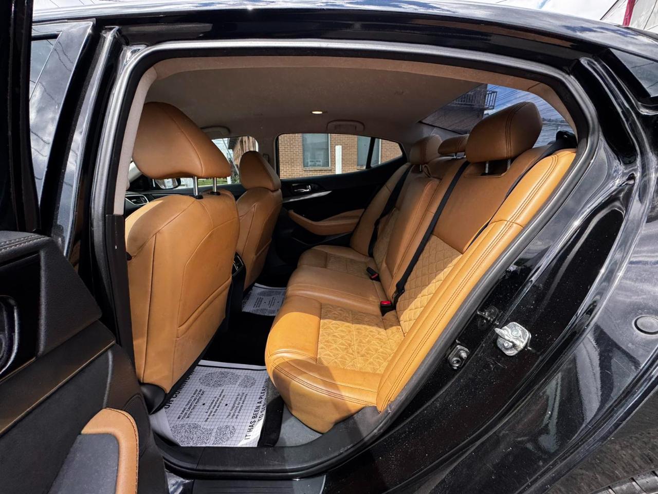 Nissan Maxima 4dr Sdn 3.5 SR 2016