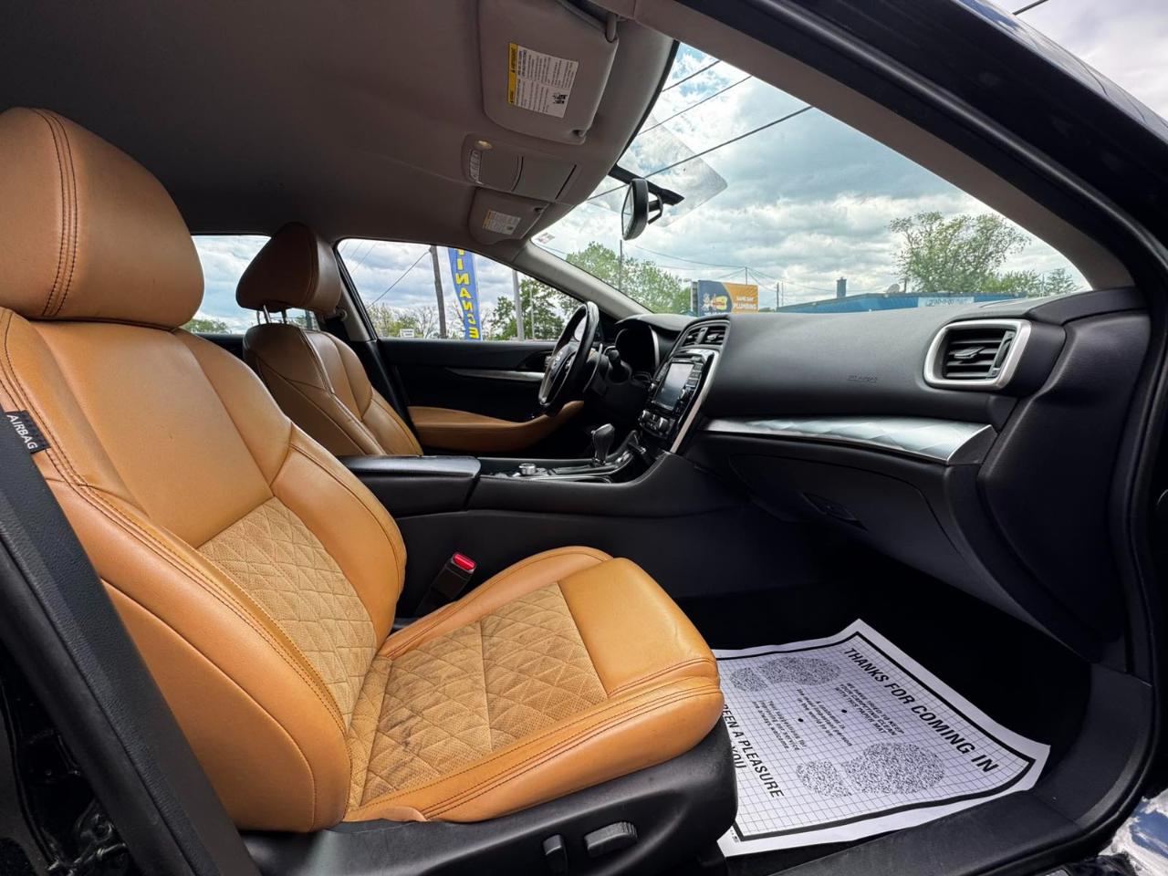 Nissan Maxima 4dr Sdn 3.5 SR 2016