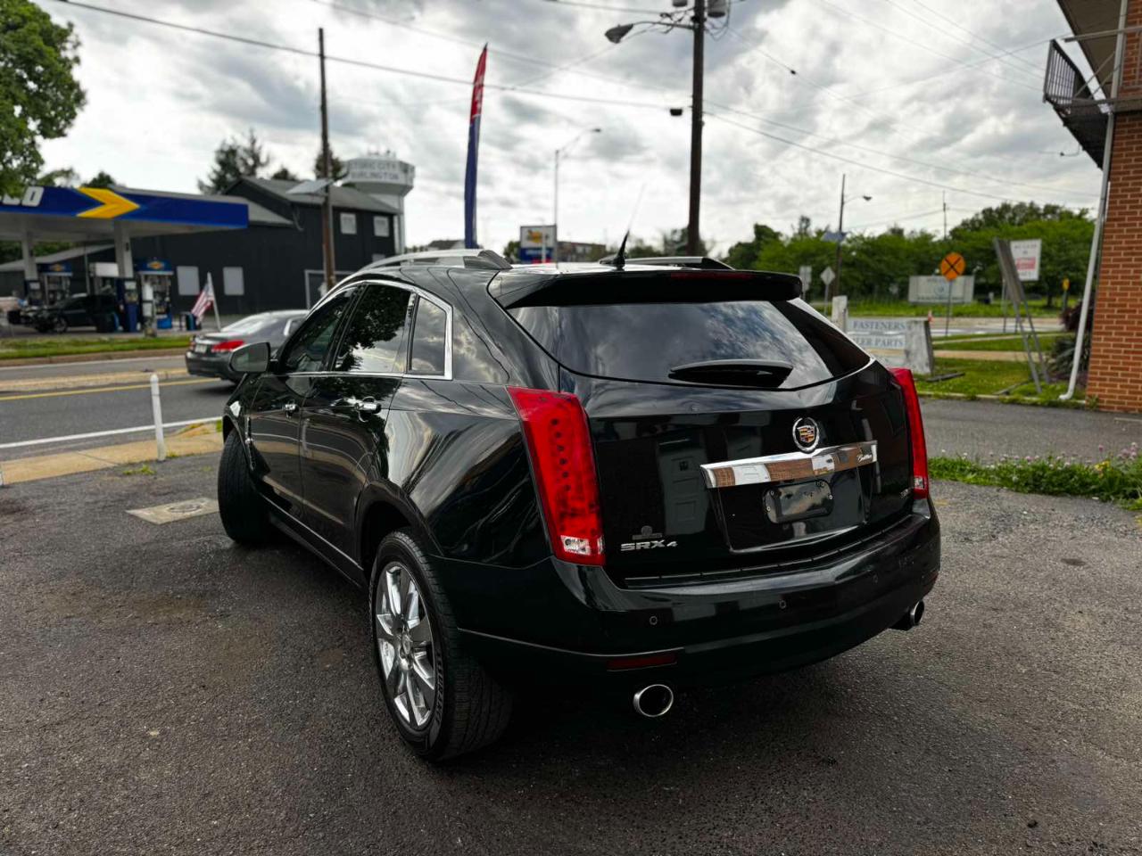 Cadillac SRX AWD 4dr Premium Collection 2012