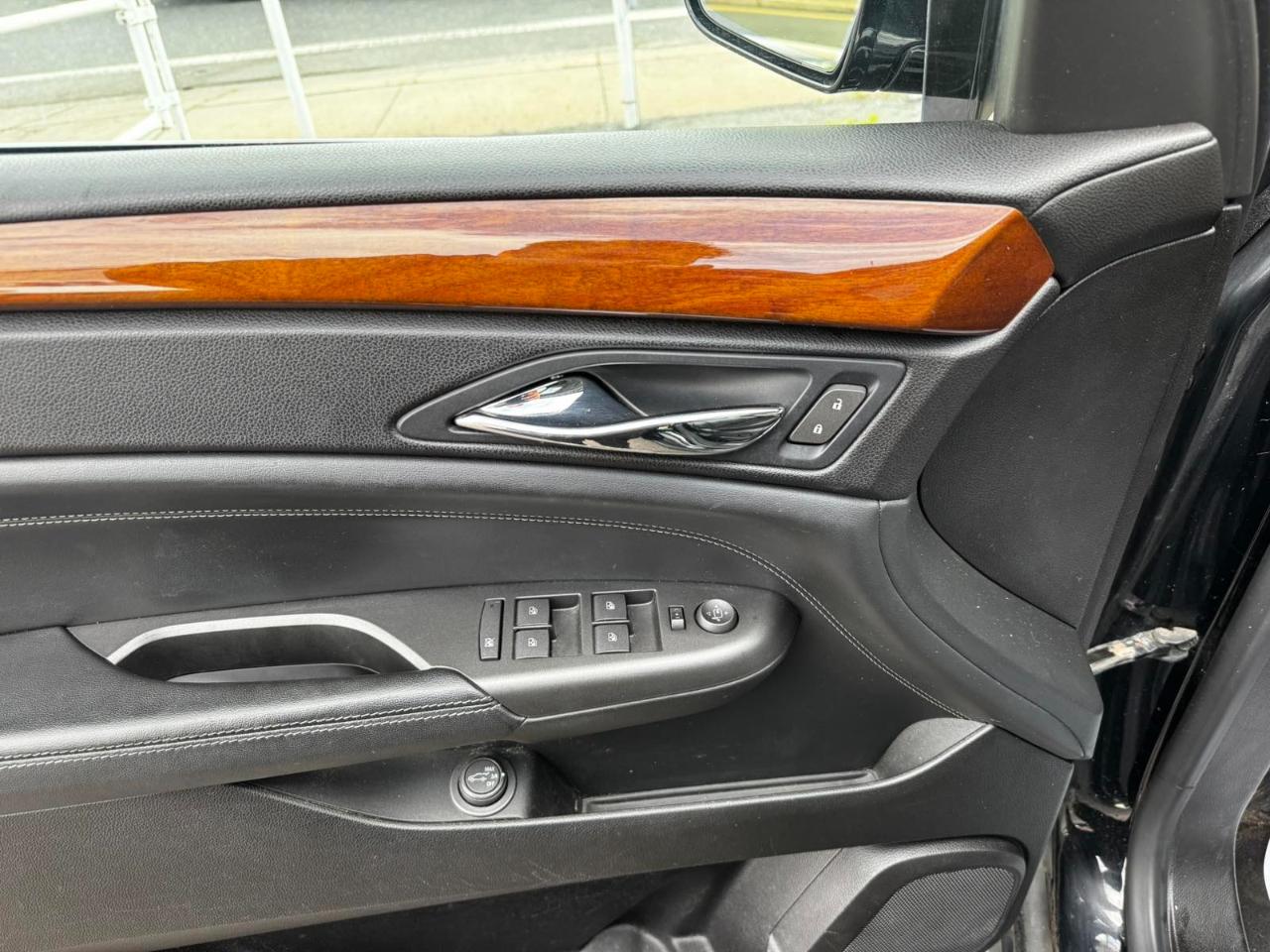 Cadillac SRX AWD 4dr Premium Collection 2012