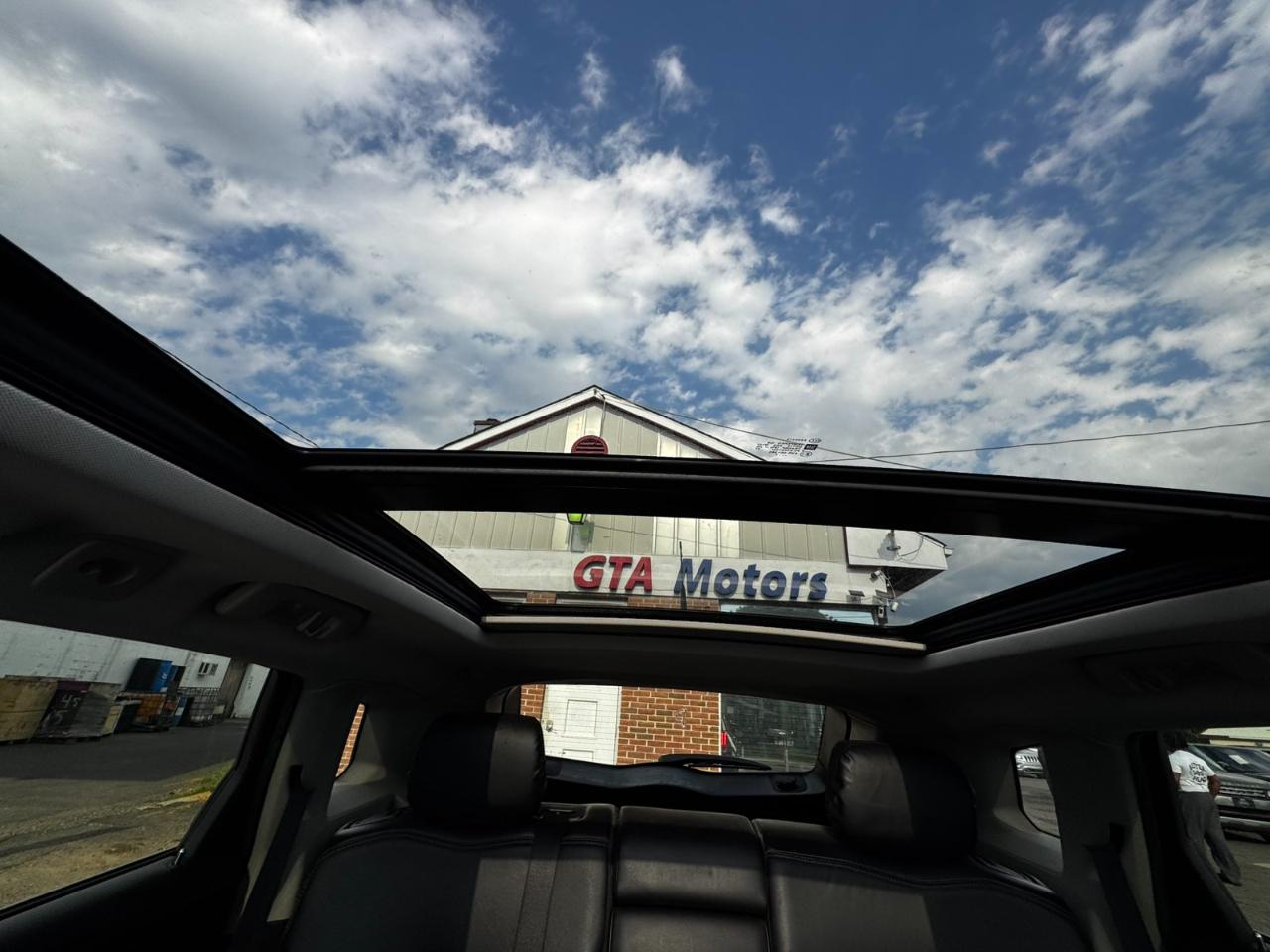 Cadillac SRX AWD 4dr Premium Collection 2012