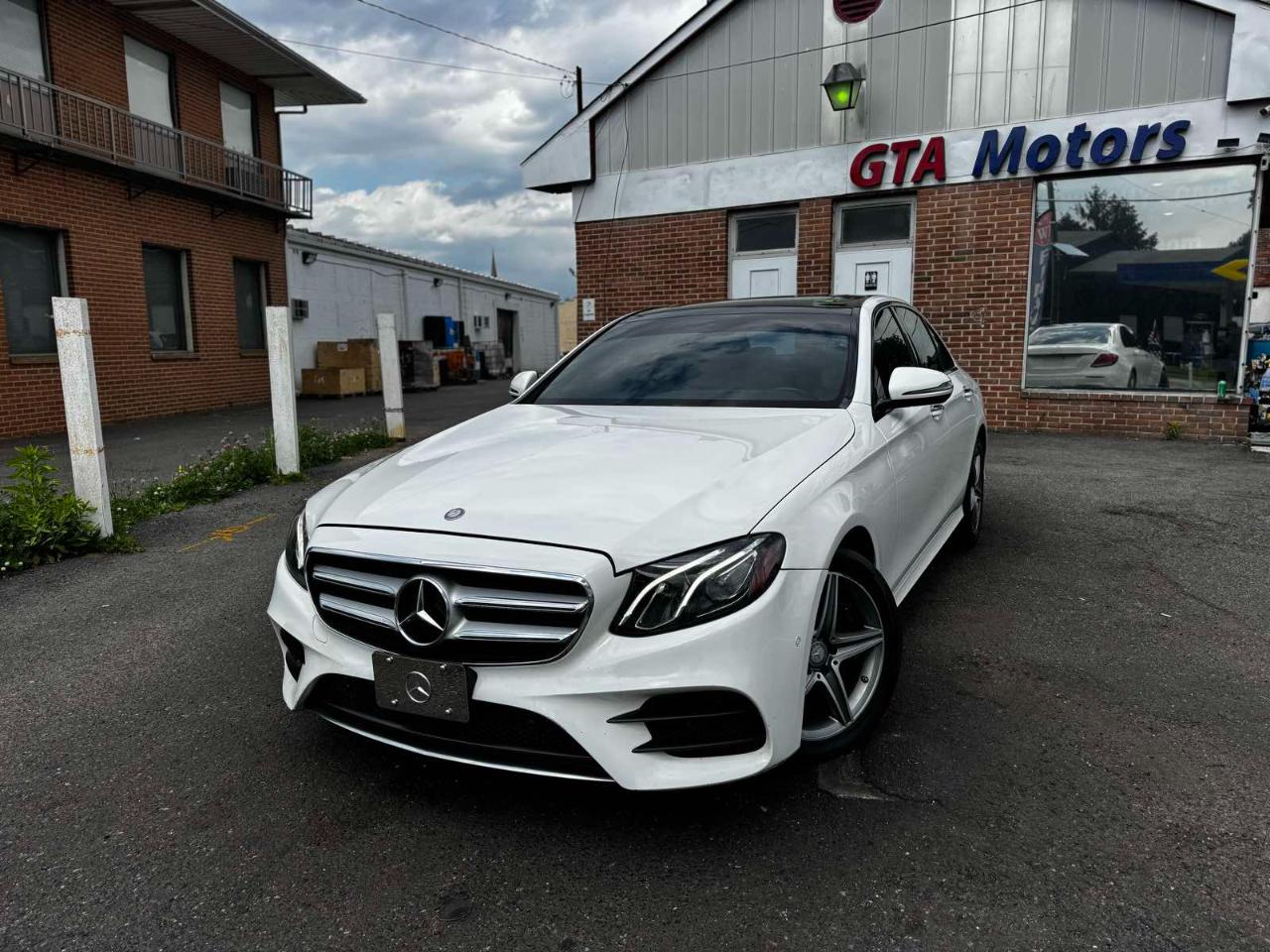 Mercedes-Benz E-Class E 300 Sport 4MATIC Sedan 2017