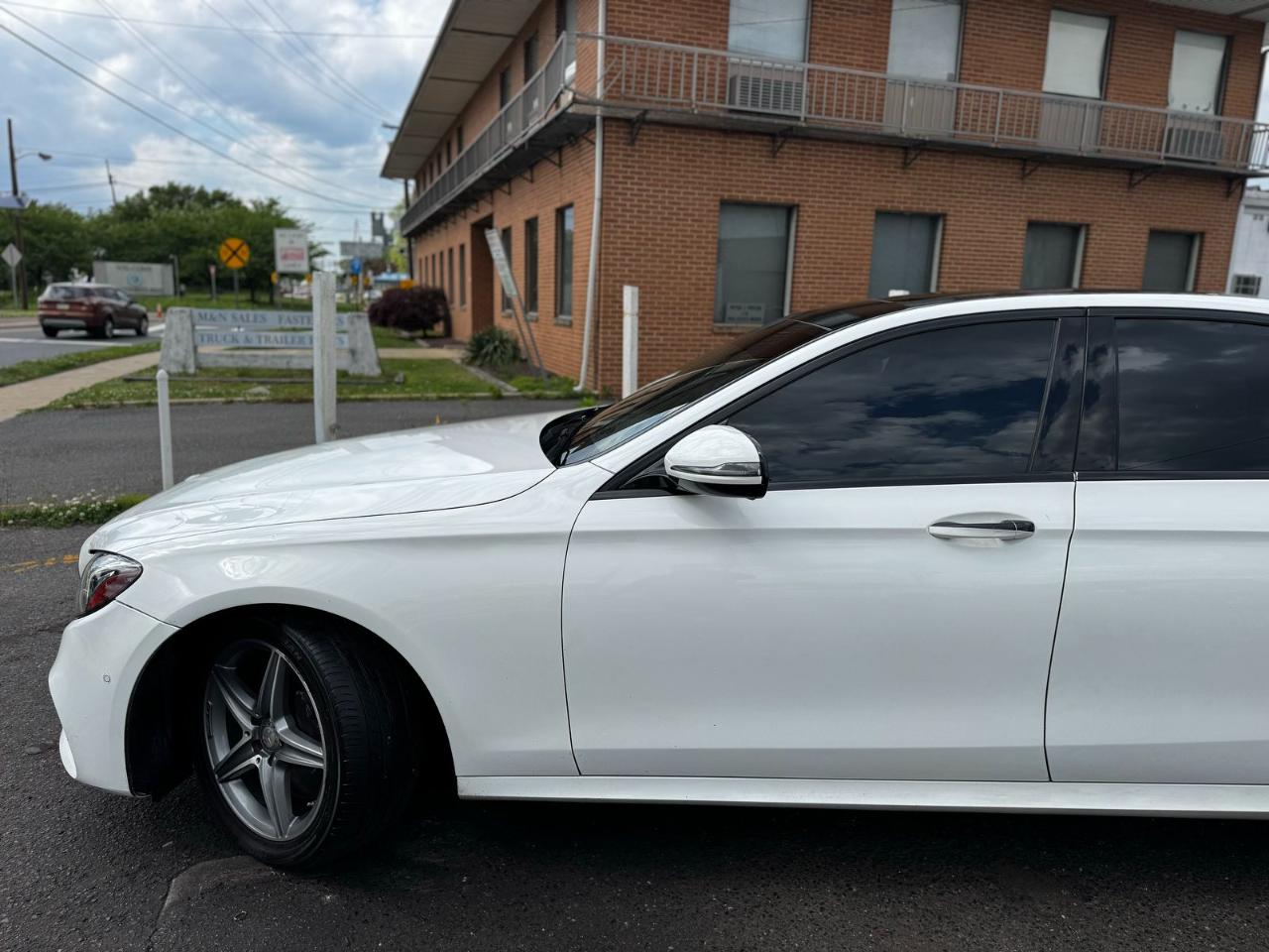 Mercedes-Benz E-Class E 300 Sport 4MATIC Sedan 2017