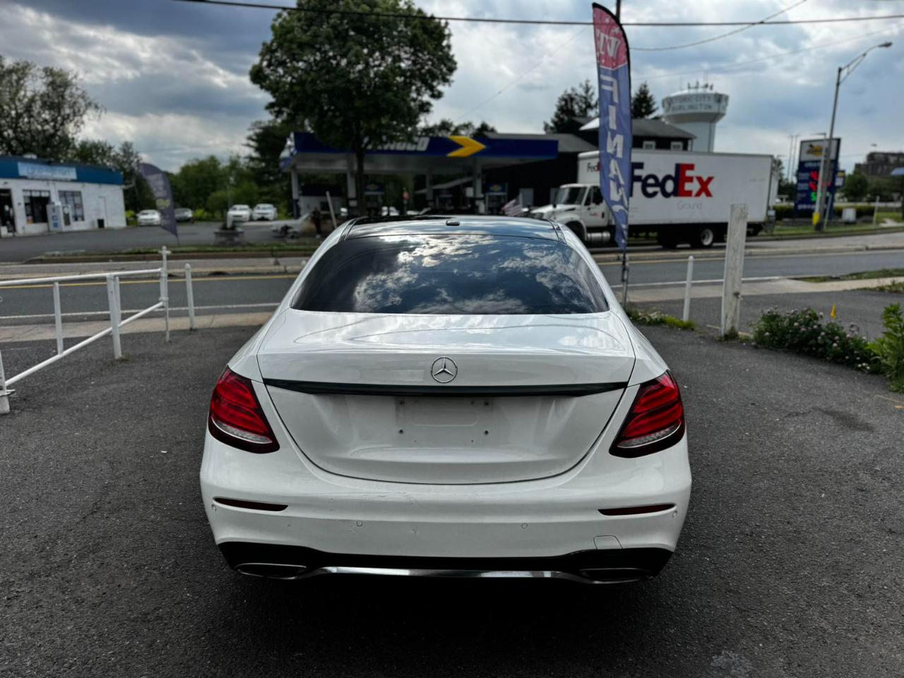 Mercedes-Benz E-Class E 300 Sport 4MATIC Sedan 2017