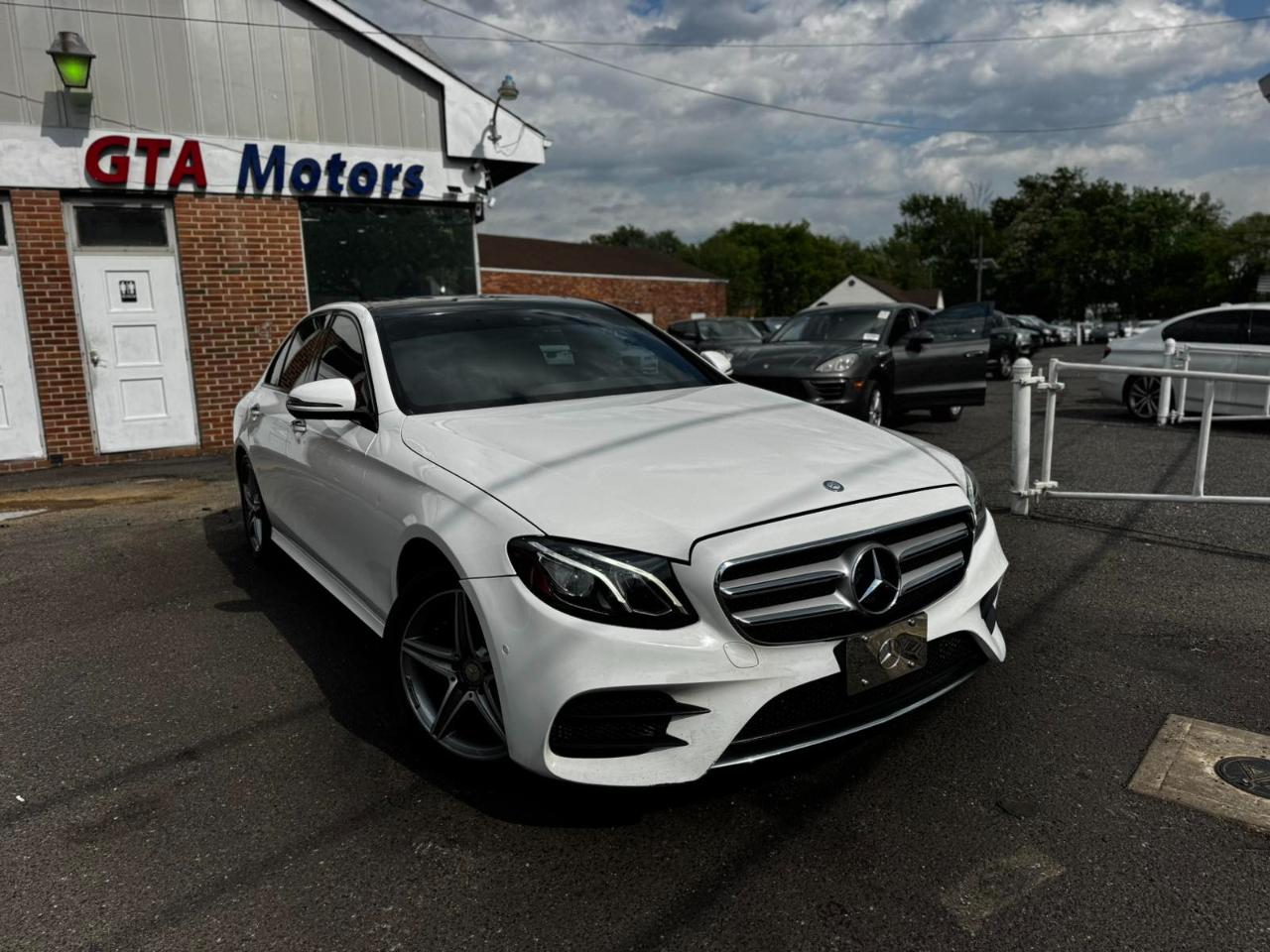 Mercedes-Benz E-Class E 300 Sport 4MATIC Sedan 2017