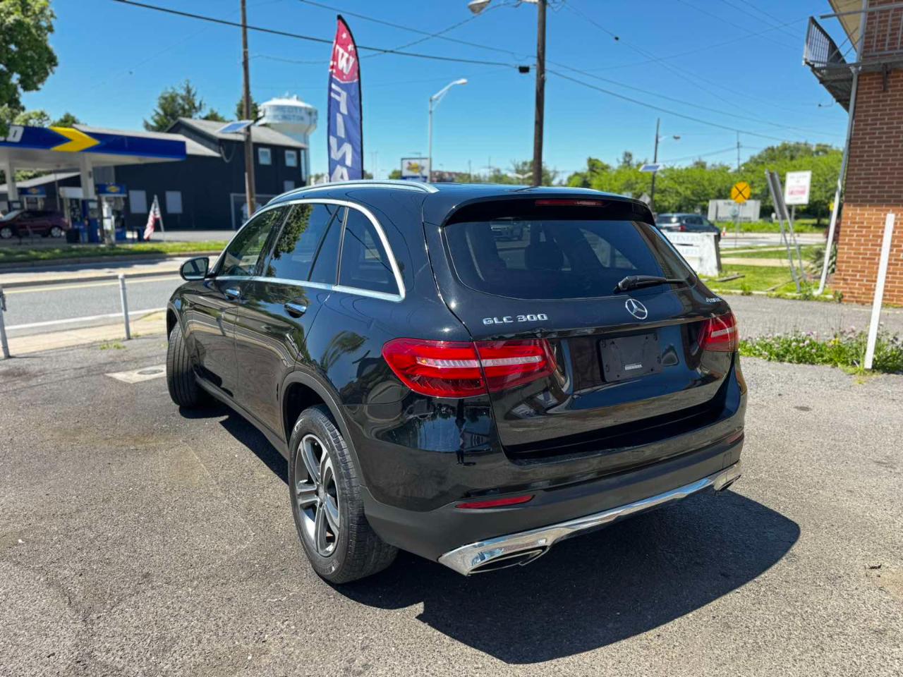Mercedes-Benz GLC 4MATIC 4dr GLC 300 2016