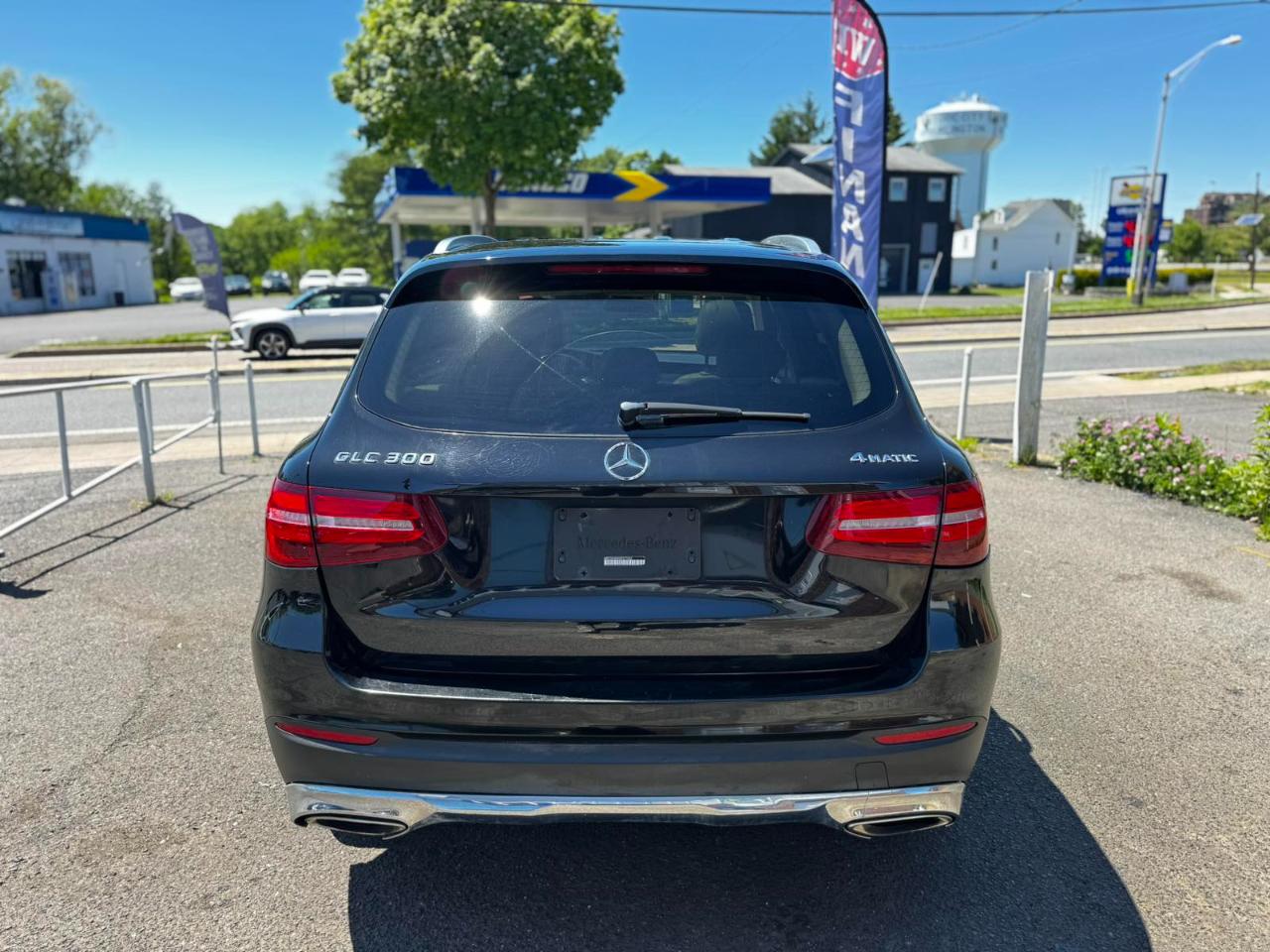 Mercedes-Benz GLC 4MATIC 4dr GLC 300 2016