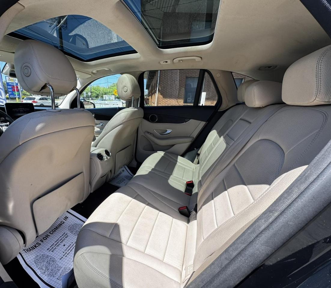 Mercedes-Benz GLC 4MATIC 4dr GLC 300 2016