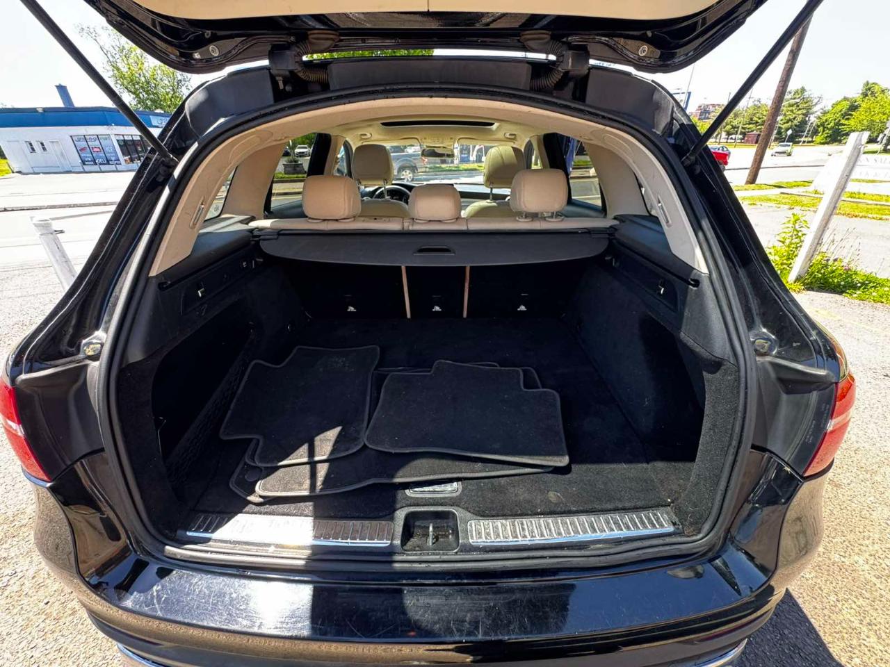 Mercedes-Benz GLC 4MATIC 4dr GLC 300 2016