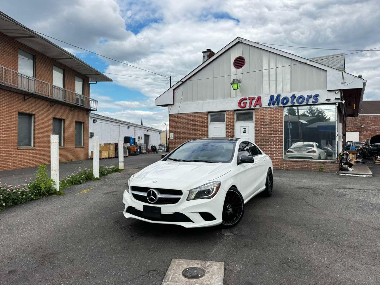 Mercedes-Benz CLA-Class 4dr Sdn CLA 250 FWD 2014