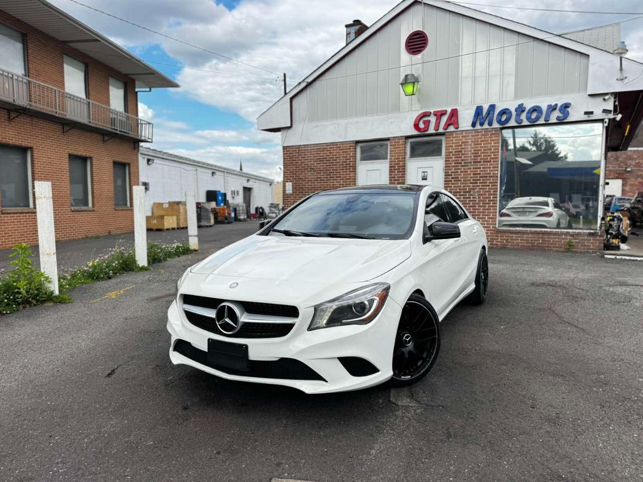 Mercedes-Benz CLA-Class 4dr Sdn CLA 250 FWD 2014