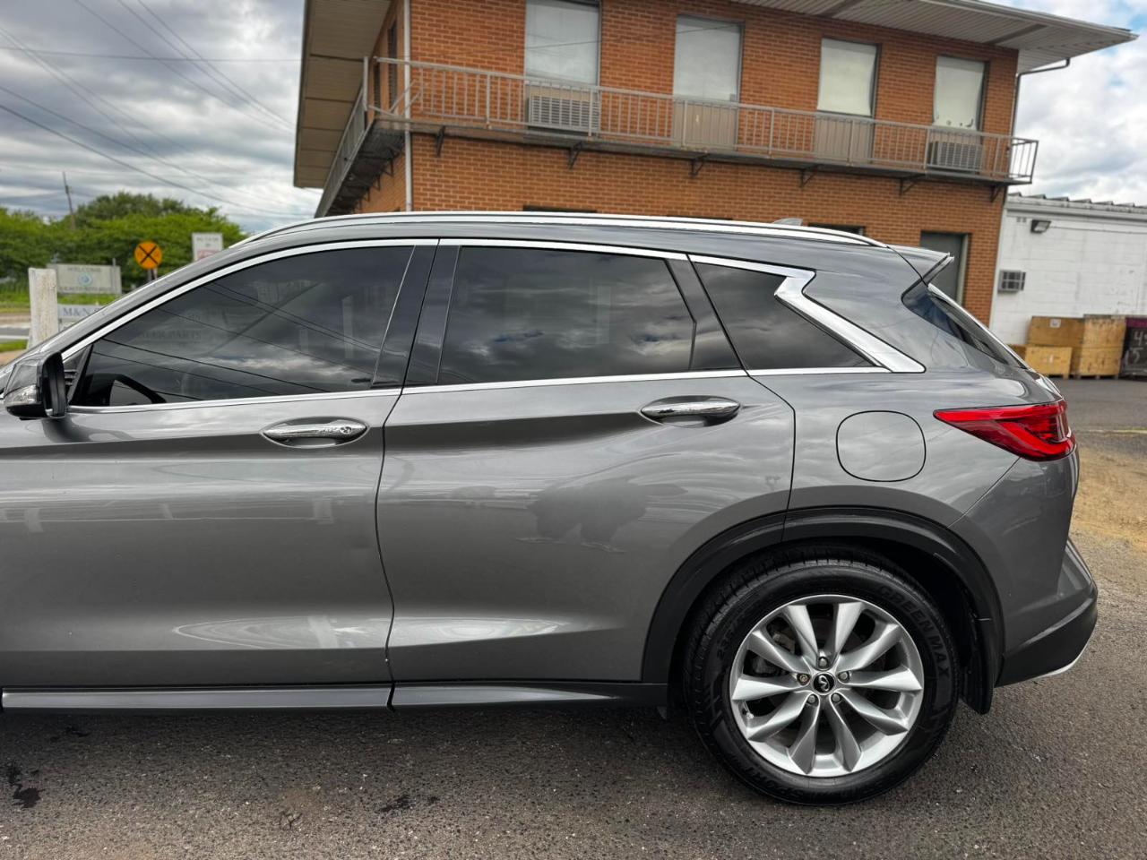 Infiniti QX50 ESSENTIAL AWD 2019