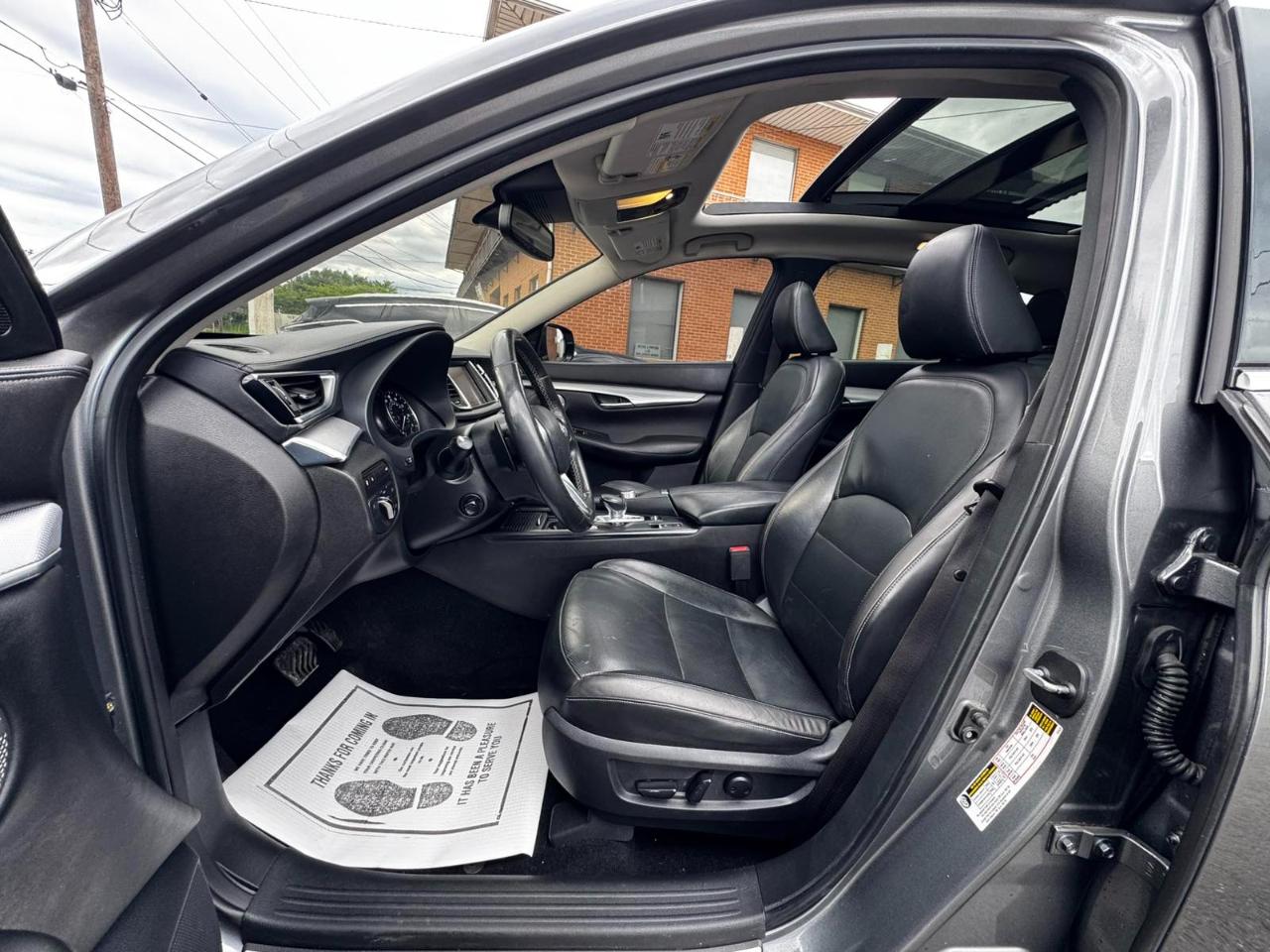 Infiniti QX50 ESSENTIAL AWD 2019