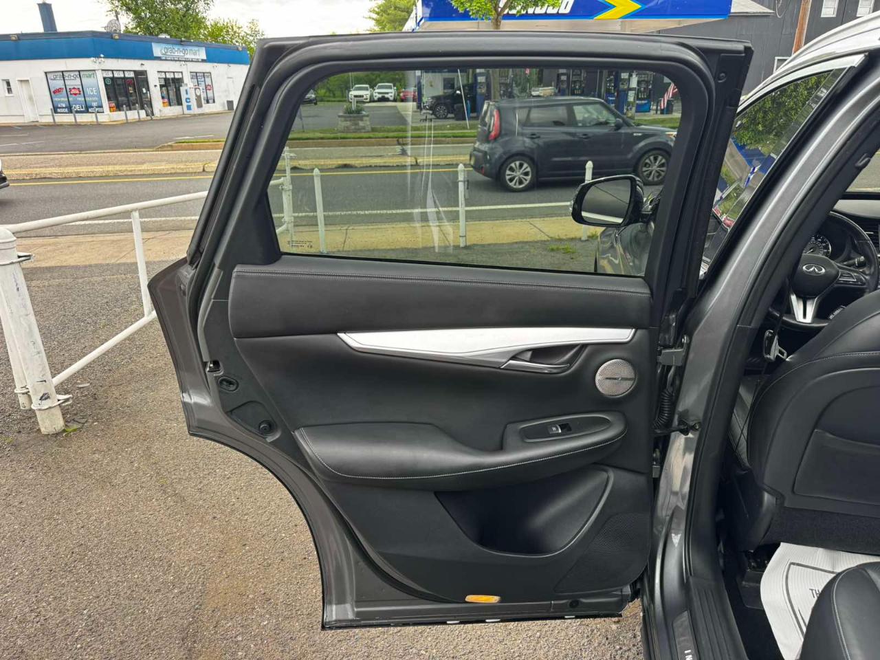 Infiniti QX50 ESSENTIAL AWD 2019
