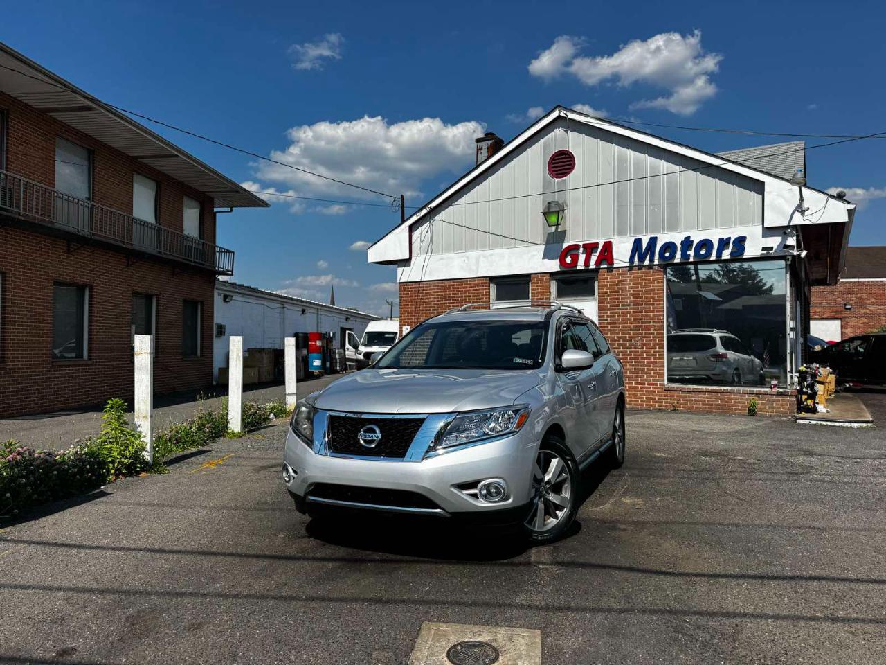 Nissan Pathfinder 4WD 4dr Platinum 2013