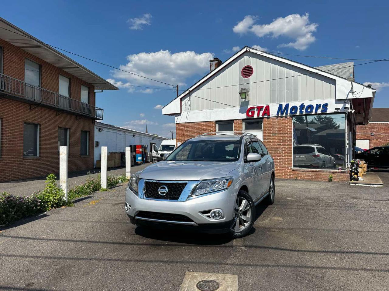 Nissan Pathfinder 4WD 4dr Platinum 2013