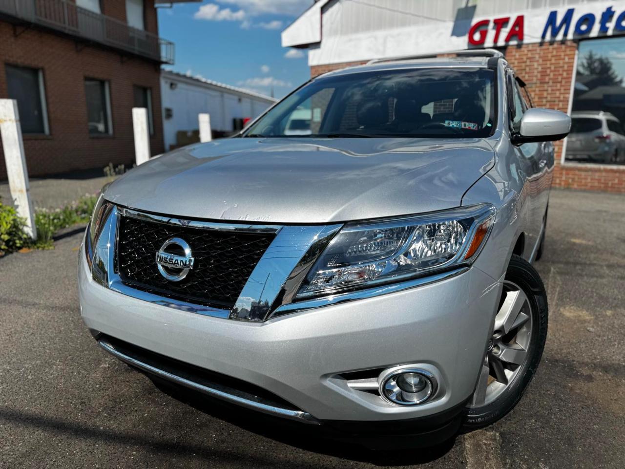 Nissan Pathfinder 4WD 4dr Platinum 2013