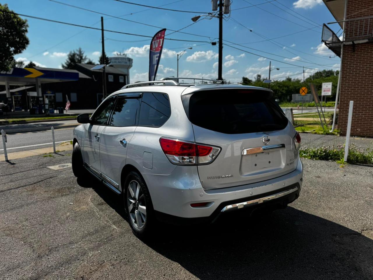 Nissan Pathfinder 4WD 4dr Platinum 2013