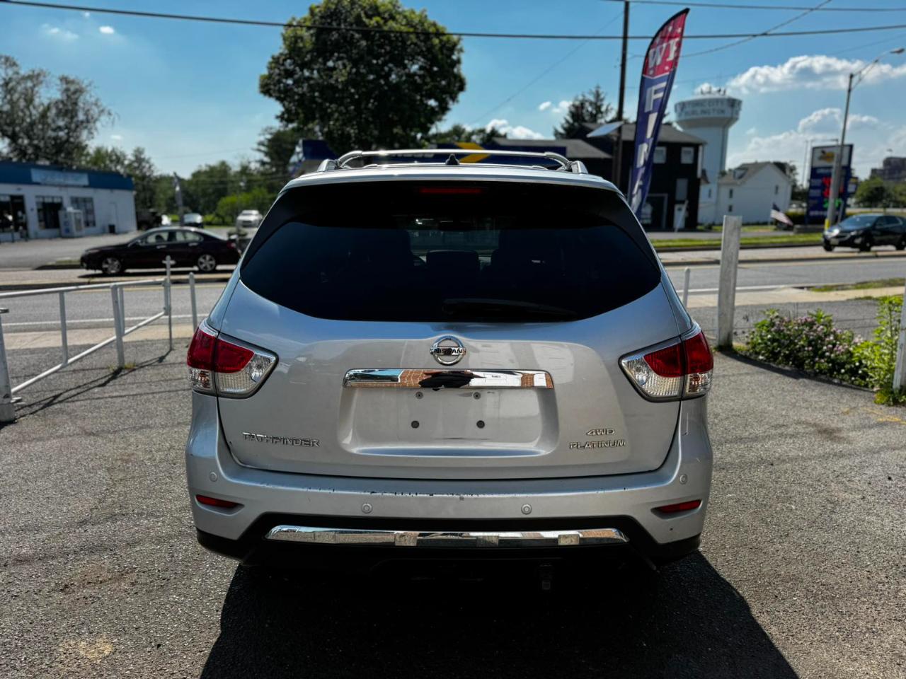 Nissan Pathfinder 4WD 4dr Platinum 2013