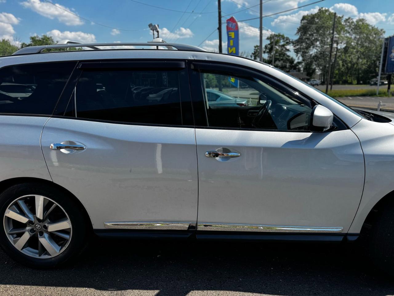 Nissan Pathfinder 4WD 4dr Platinum 2013