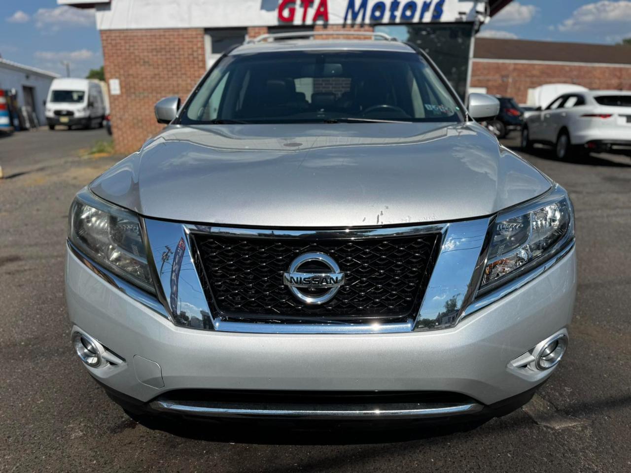 Nissan Pathfinder 4WD 4dr Platinum 2013