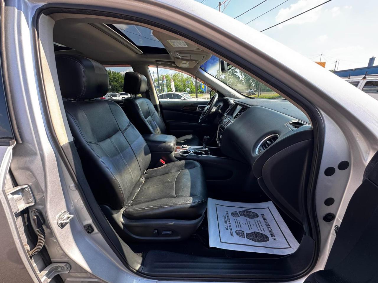 Nissan Pathfinder 4WD 4dr Platinum 2013
