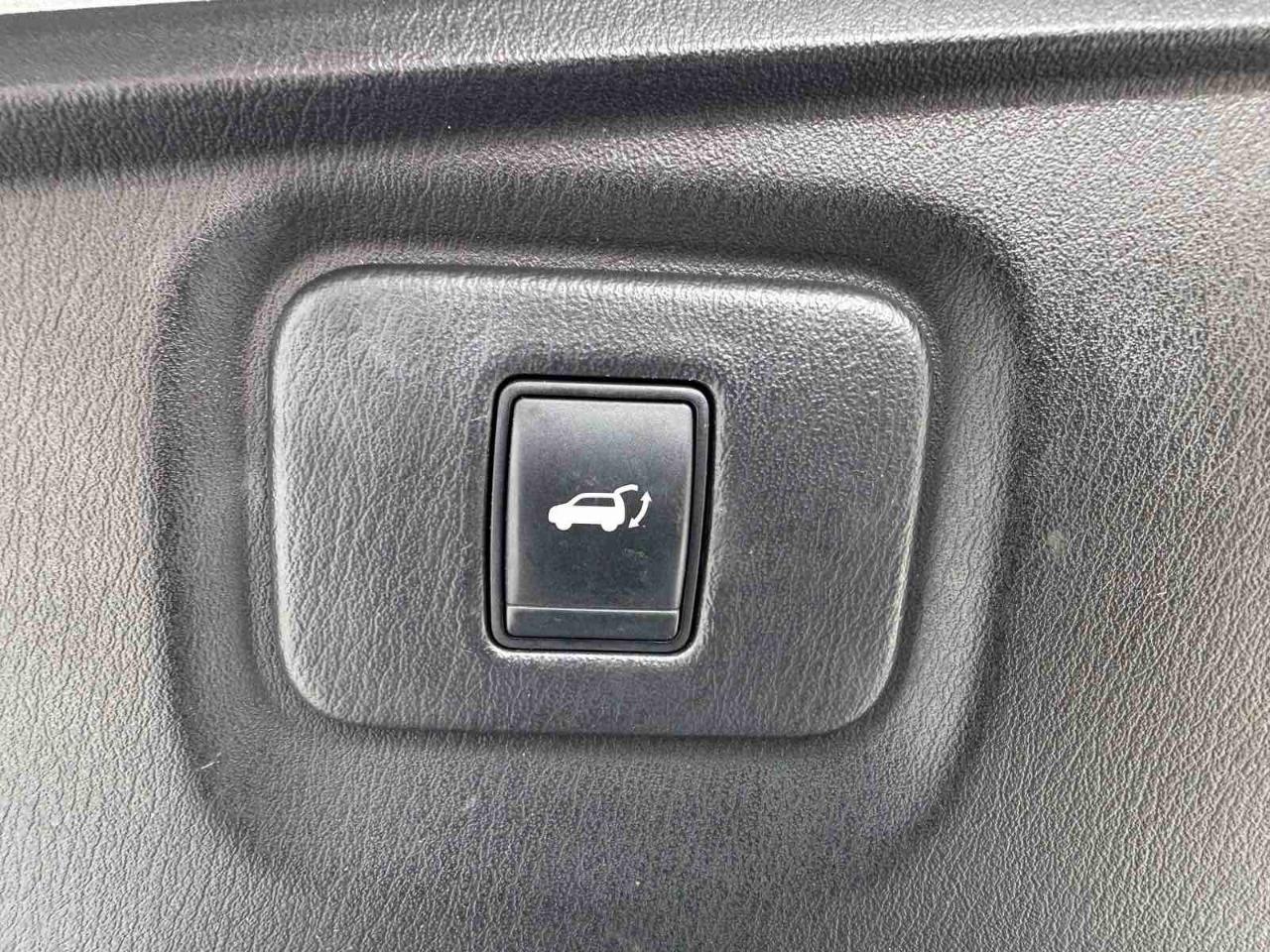 Nissan Pathfinder 4WD 4dr Platinum 2013