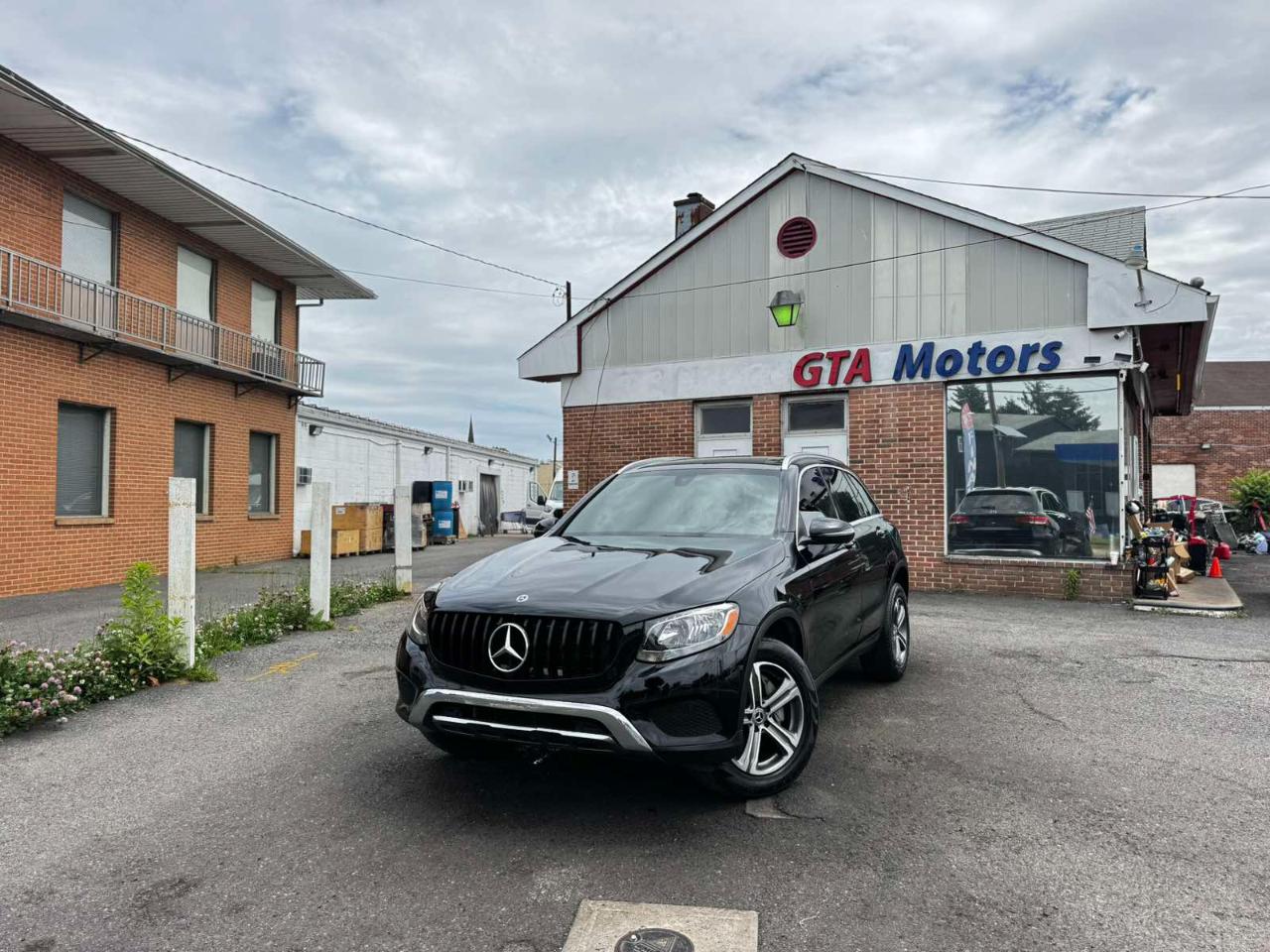 Mercedes-Benz GLC GLC 300 4MATIC SUV 2018
