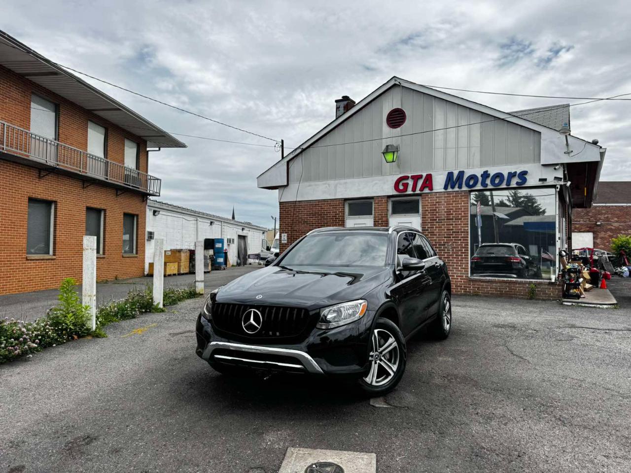 Mercedes-Benz GLC GLC 300 4MATIC SUV 2018