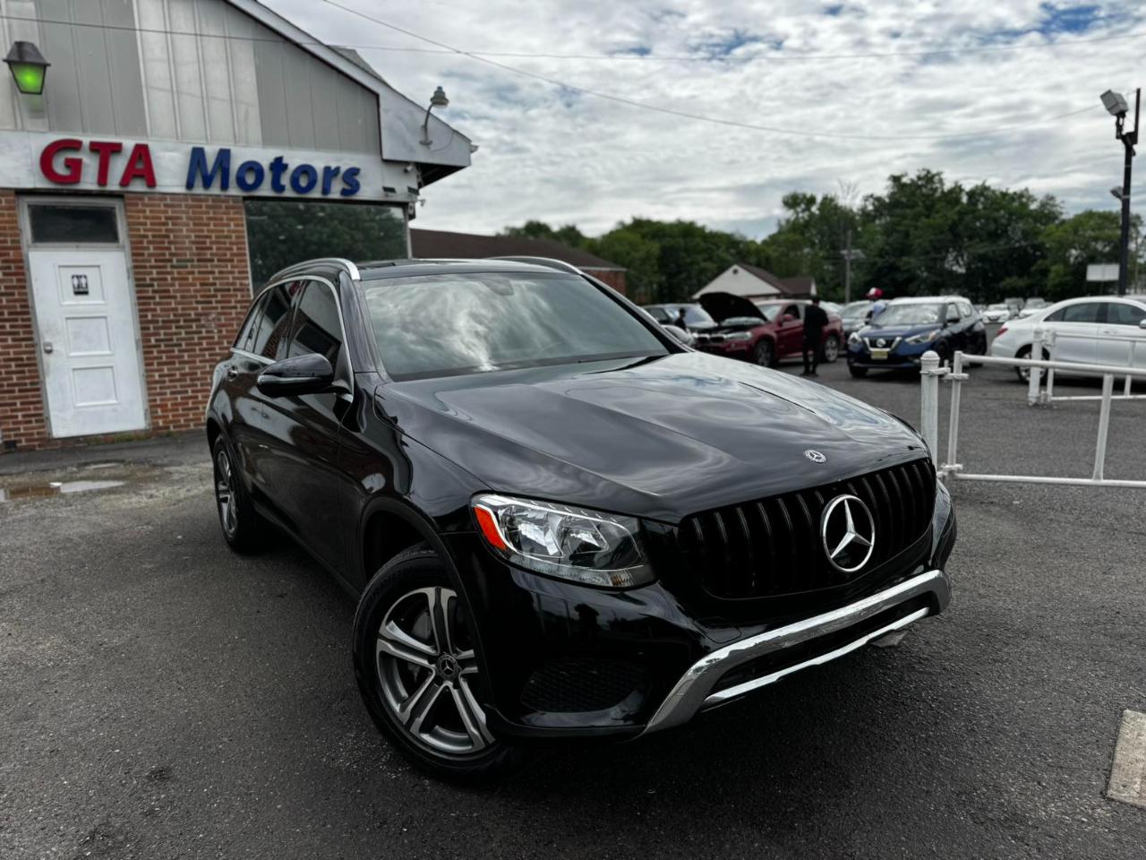 Mercedes-Benz GLC GLC 300 4MATIC SUV 2018