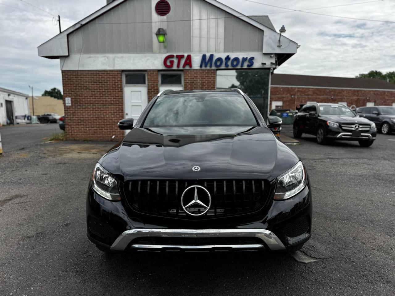 Mercedes-Benz GLC GLC 300 4MATIC SUV 2018
