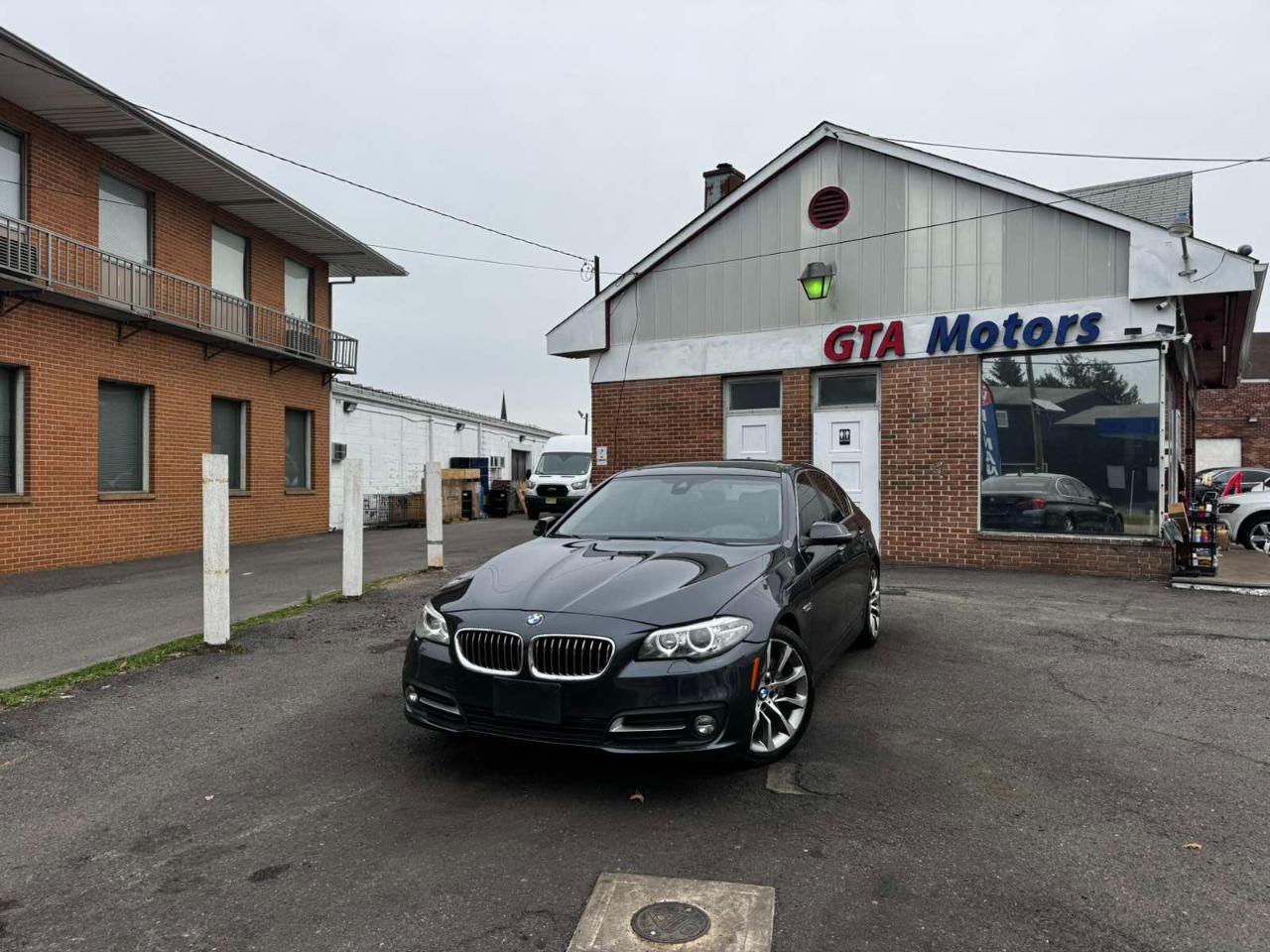 BMW 5 Series 4dr Sdn 535i xDrive AWD 2016
