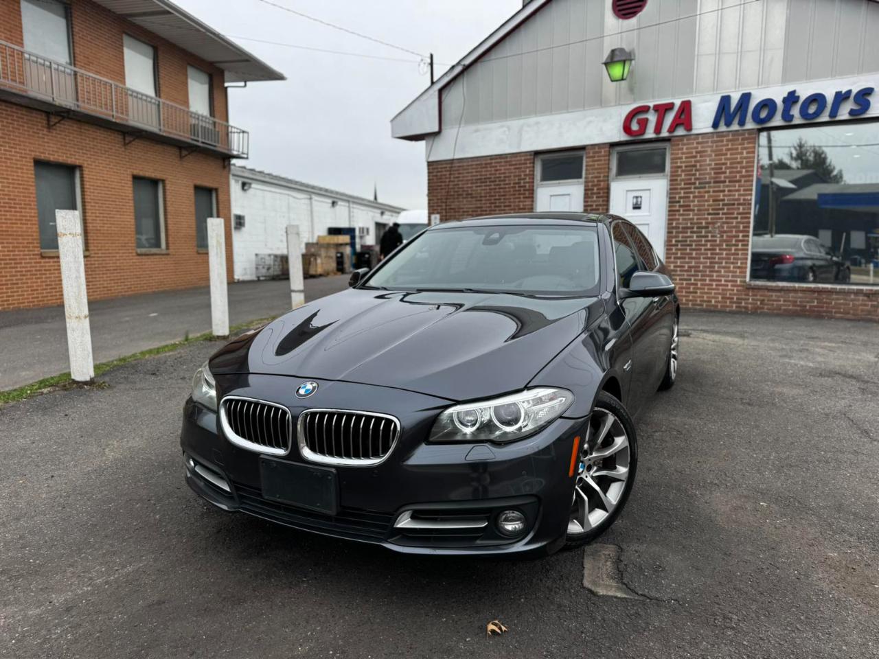 BMW 5 Series 4dr Sdn 535i xDrive AWD 2016
