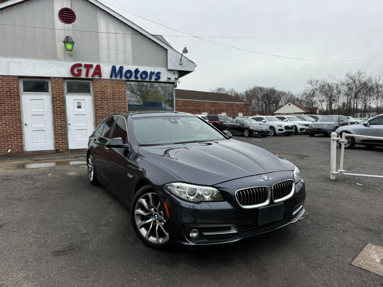 BMW 5 Series 4dr Sdn 535i xDrive AWD 2016