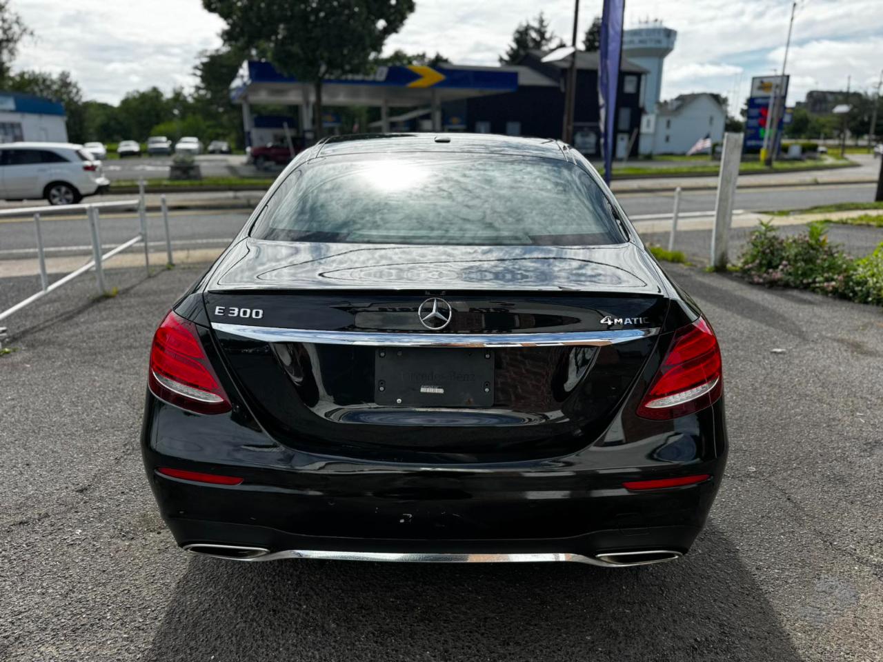 Mercedes-Benz E-Class E 300 Sport 4MATIC Sedan 2017