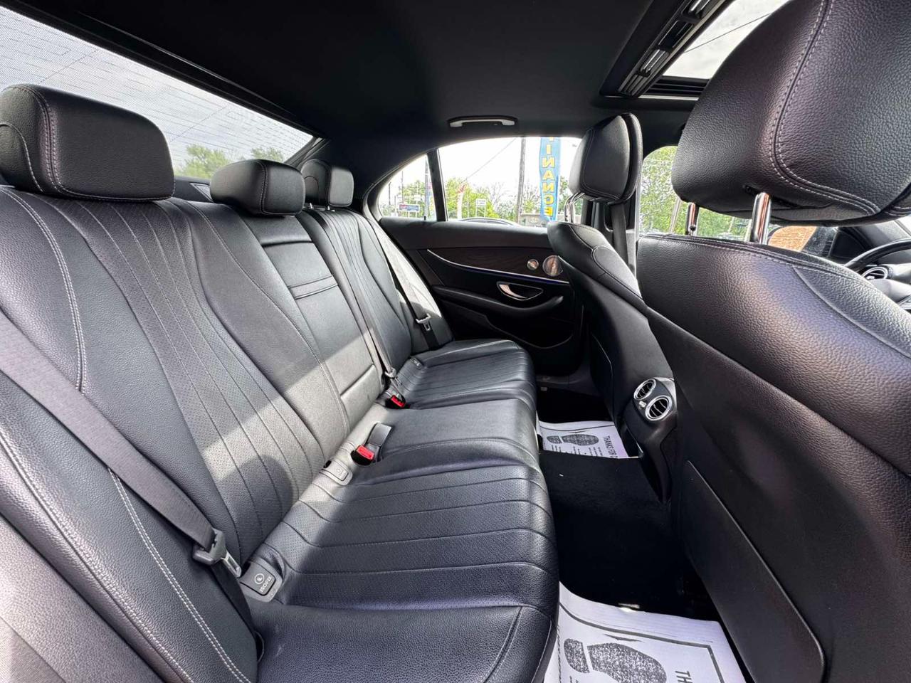 Mercedes-Benz E-Class E 300 Sport 4MATIC Sedan 2017