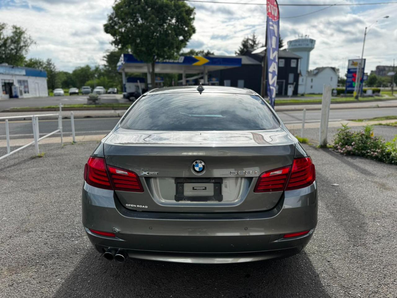 BMW 5 Series 4dr Sdn 528i xDrive AWD 2014