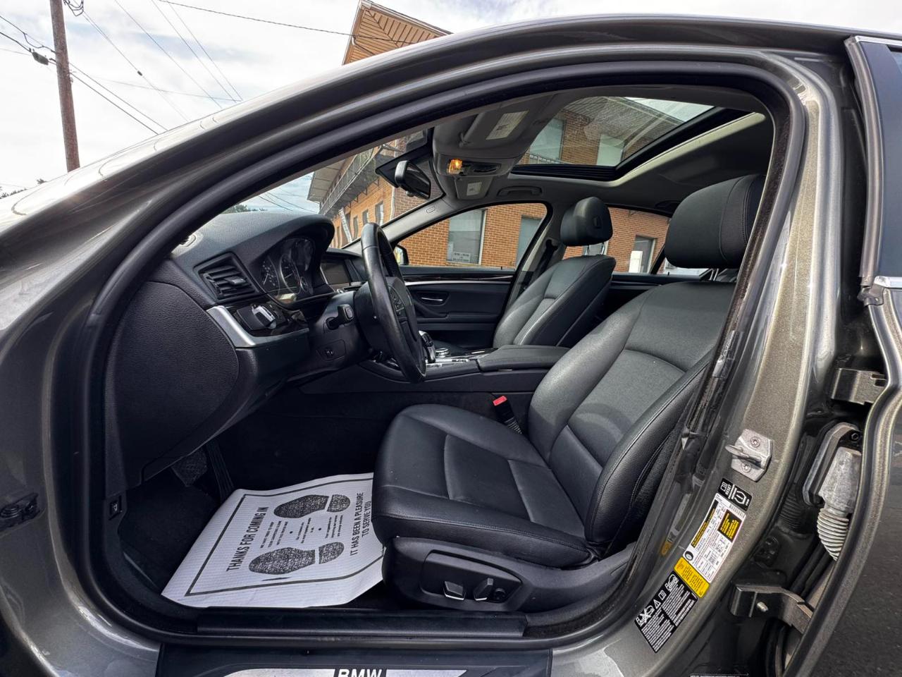 BMW 5 Series 4dr Sdn 528i xDrive AWD 2014