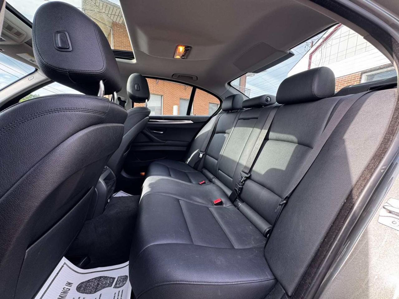 BMW 5 Series 4dr Sdn 528i xDrive AWD 2014